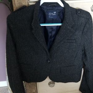 Barely worn American Eagle cropped blazer!